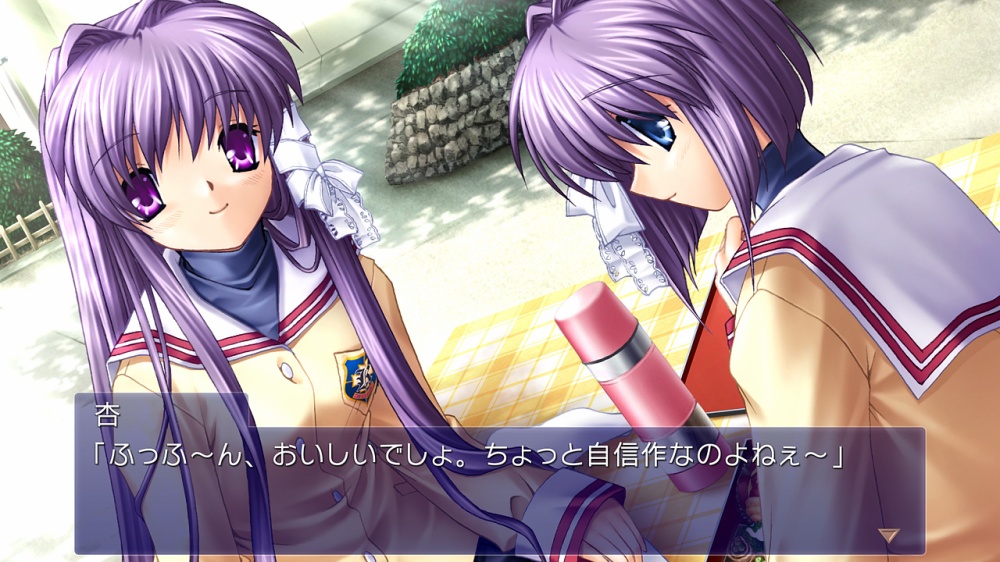 制服姿の少女二人と会話中